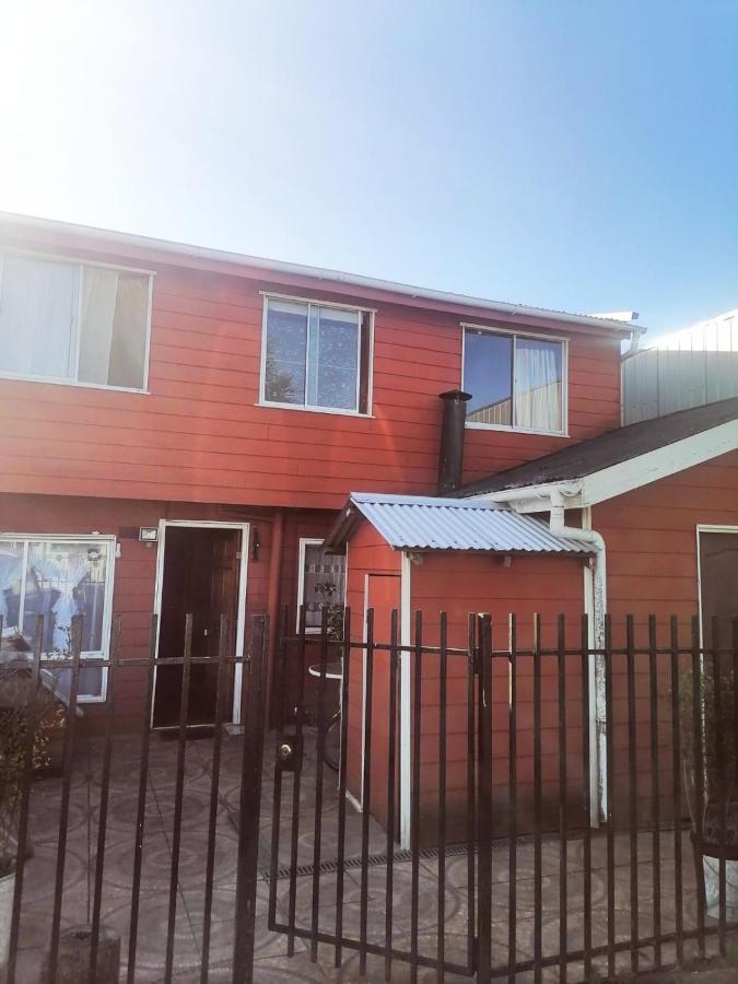 Hospedaje Familiar Dona Juanita Puerto Montt Bagian luar foto